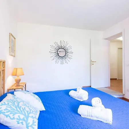 Oasis - 2 Min Walk From Cala Girgolu 아파트 몬테 페트로수