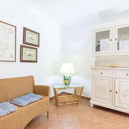 Oasis - 2 Min Walk From Cala Girgolu 아파트